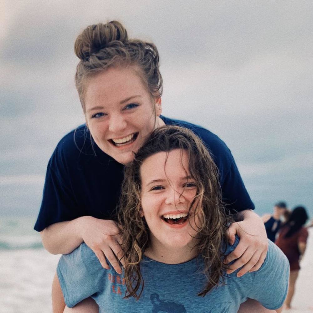 Meet your Posher, Avery